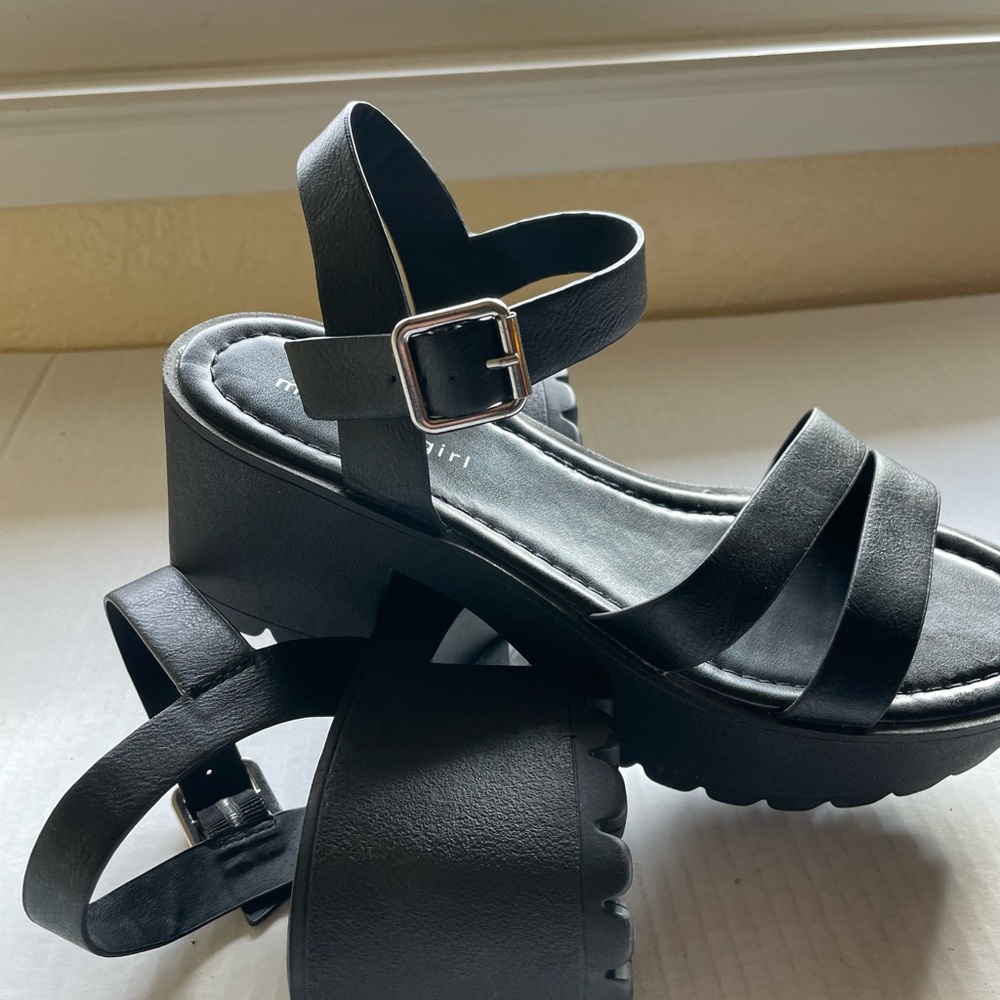 Madden Girl Black Strappy Sandals